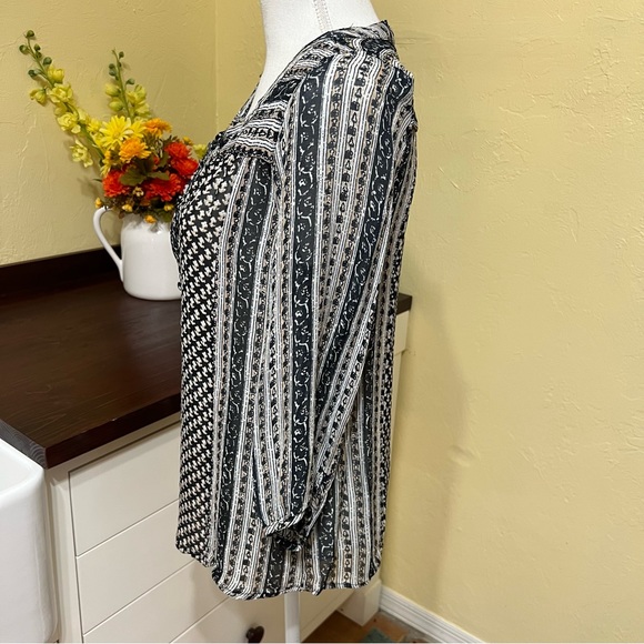 Lucky Brand Sheer top - Picture 4 of 6